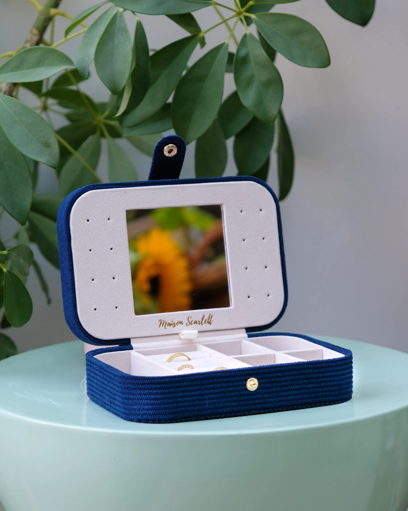 Boîte à bijoux de voyage Brigitte en velours côtelé - Image 11