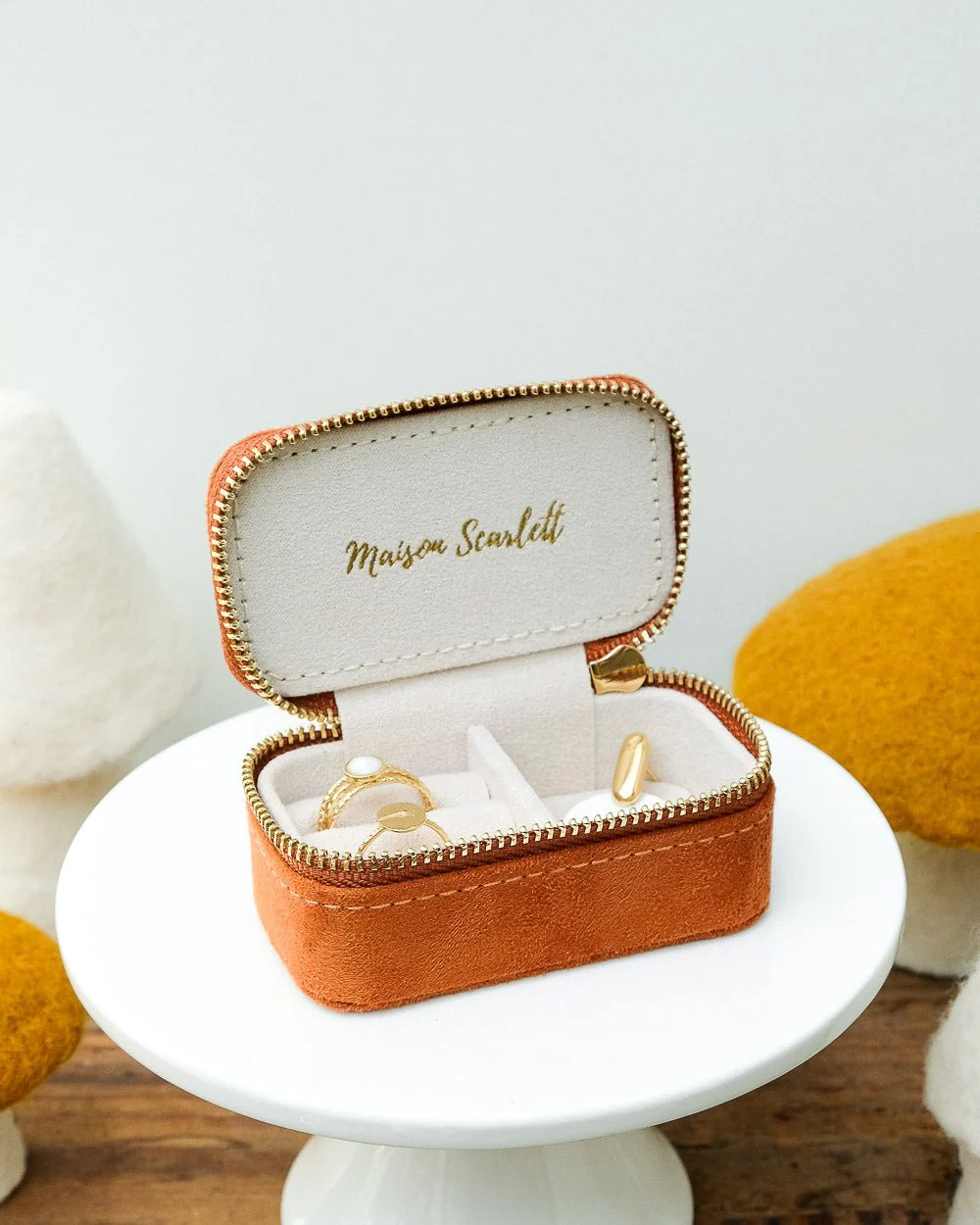 Mini boîte à bijoux de voyage Marie en velours - Image 3